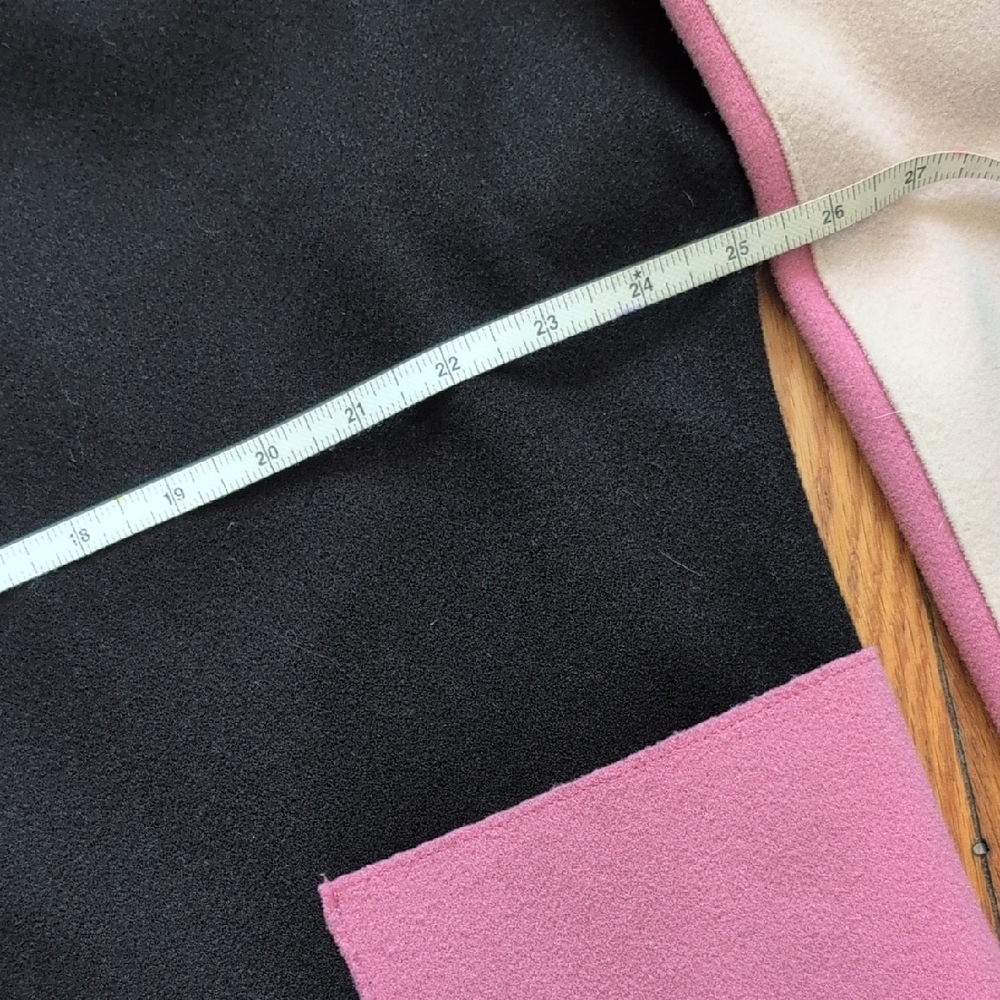 Colorblock Cardigan with Pockets - Picture 2 of 4